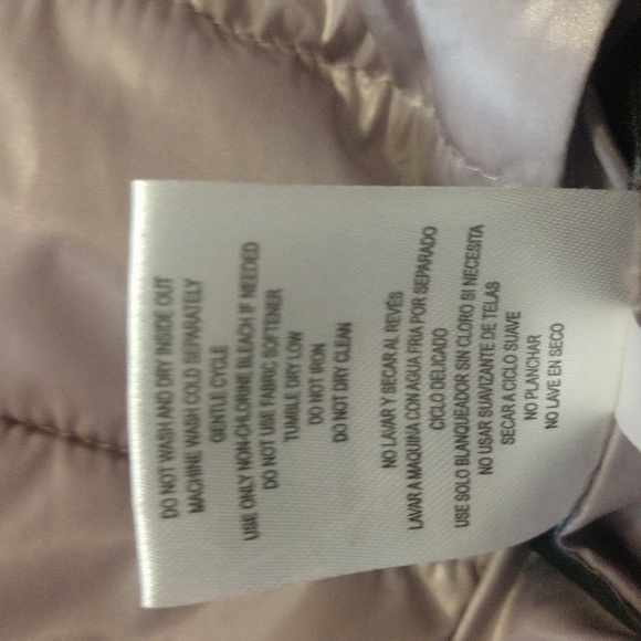 Andrew Marc reversible faux fur jacket - Picture 13 of 13